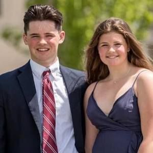 Meet your Posher, Elisa